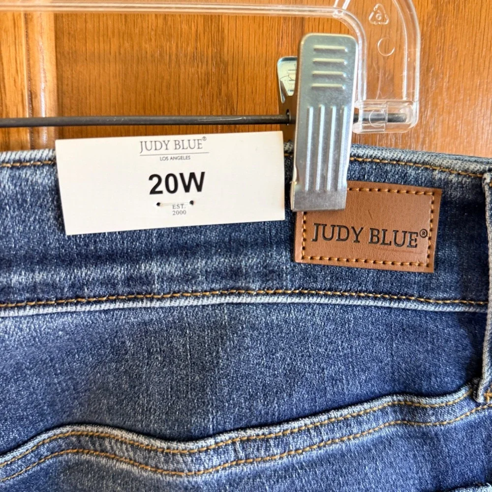 Judy Blue Skinny Jeans Womens 20W Blue NWT Mid Rise JB82252MD Stretch
